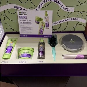 Jolie Shower Head & Garnier Fructis Curl Care Set